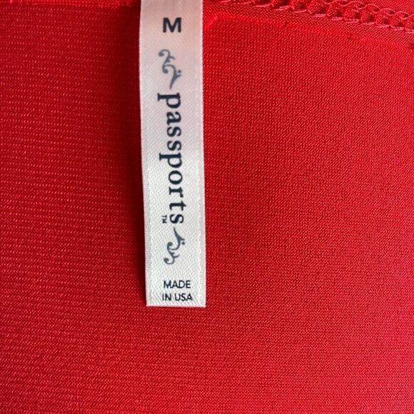 NWT Passports Red V-Neck Tunic Top Size M - Picture 8 of 9